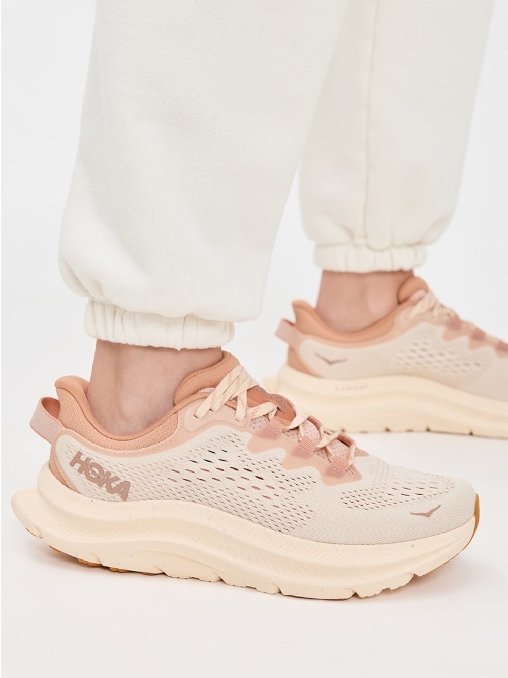 Hoka Kawana 2 Shoes in Vanilla Sandstone